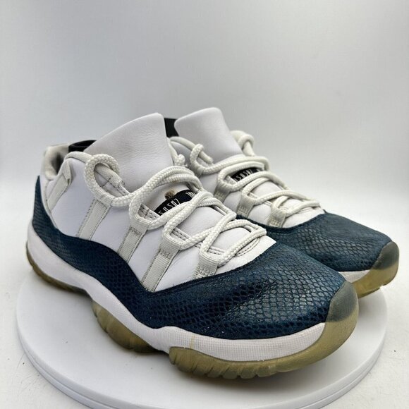 Nike Air Jordan 11 XI Retro Low Men Size 8 Shoes Snakeskin Navy CD6846-102 - Picture 2 of 13